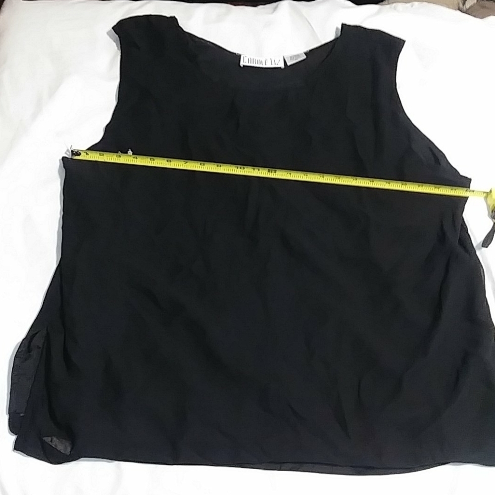 Carole Liz sleeveless layered top